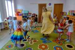 received_442741015217174